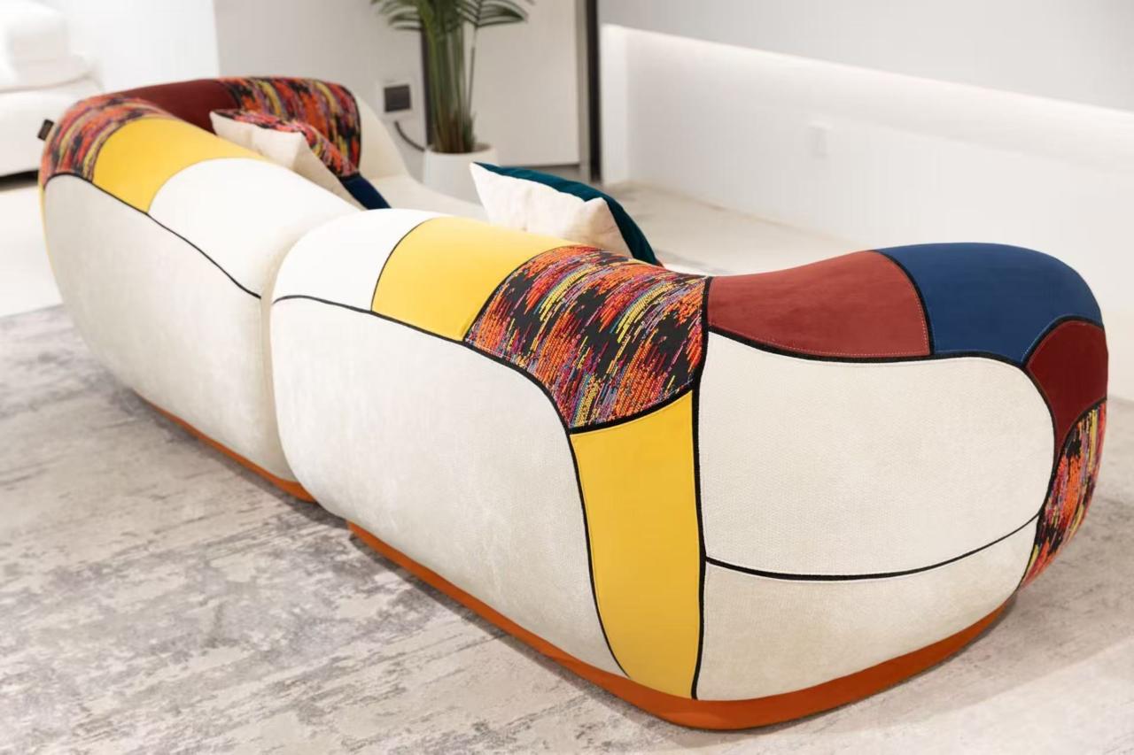 Mehfile Sofa - Image 3